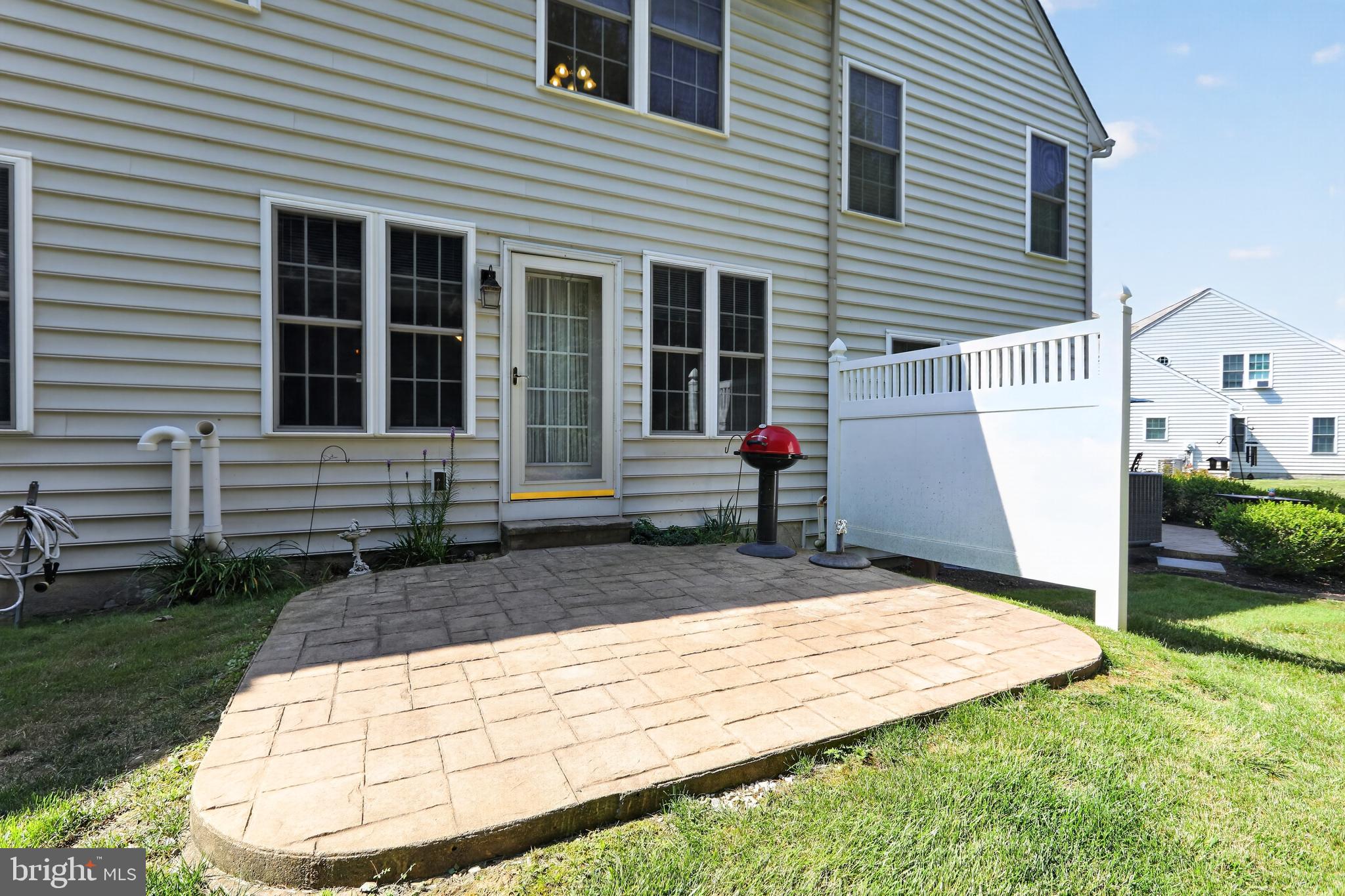 THE WOODS AT ROCK RAYMOND - Residential