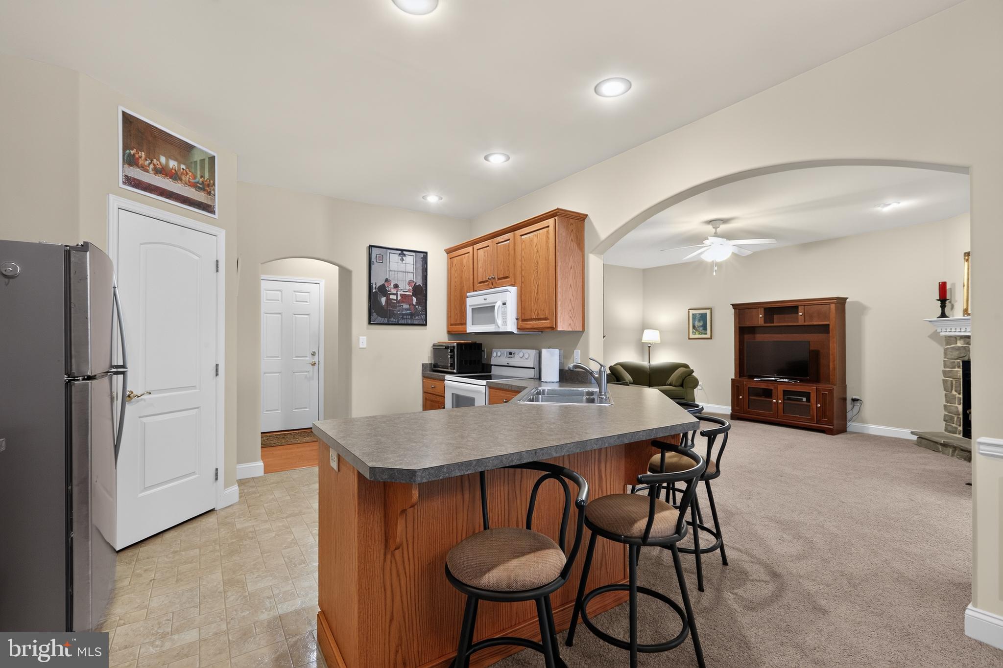 THE WOODS AT ROCK RAYMOND - Residential