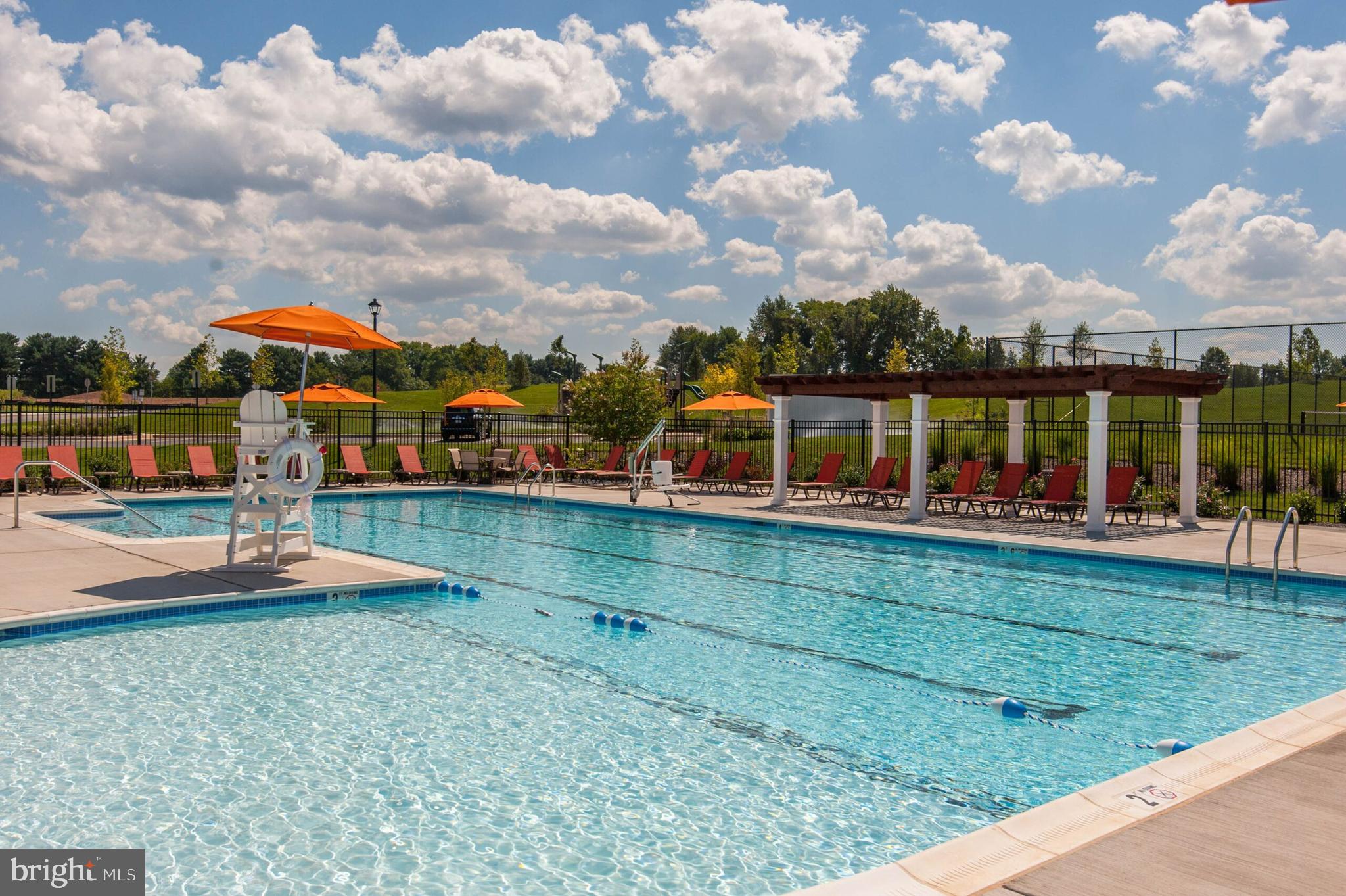 MEADOWBROOK - Residential