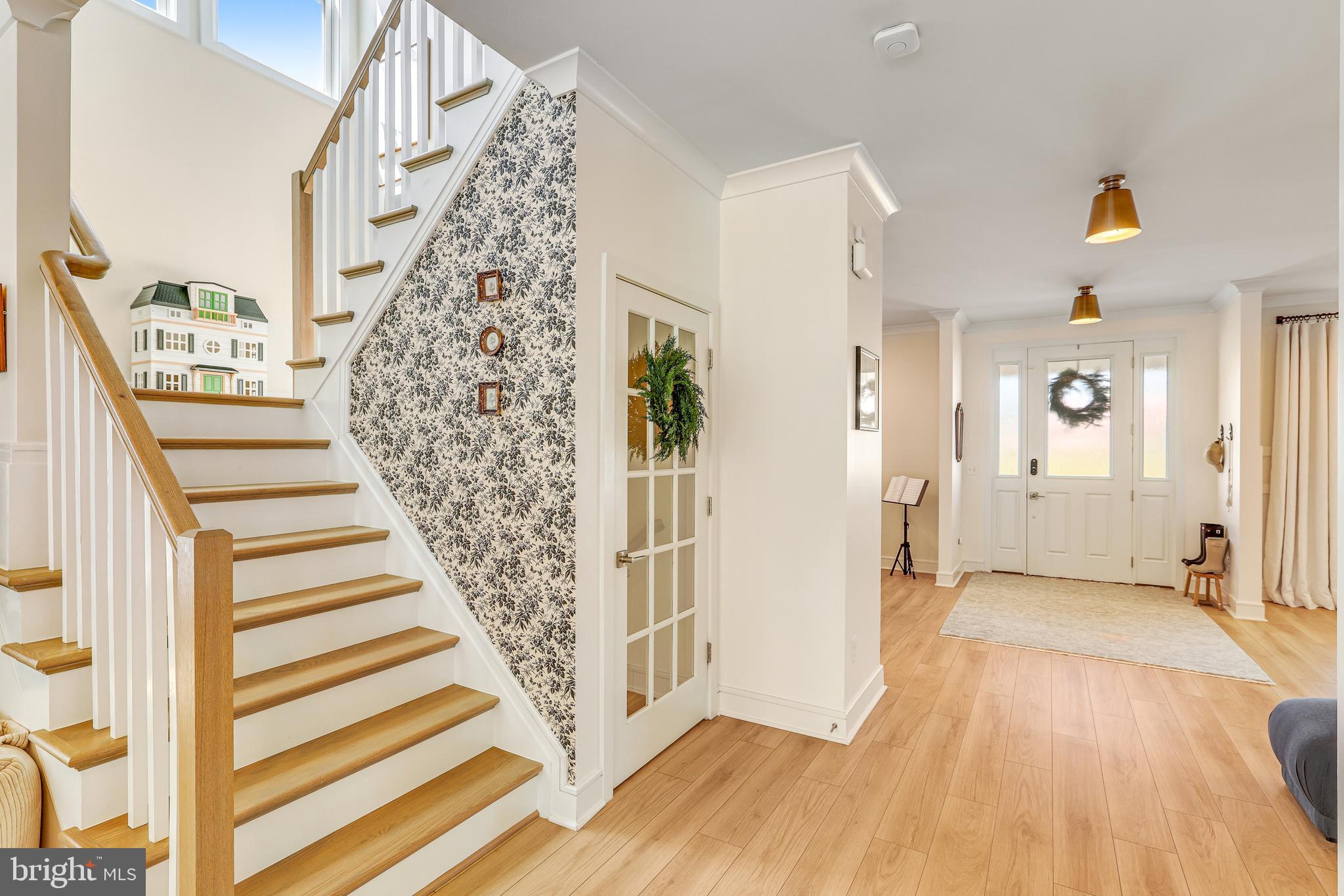 MEADOWBROOK - Residential