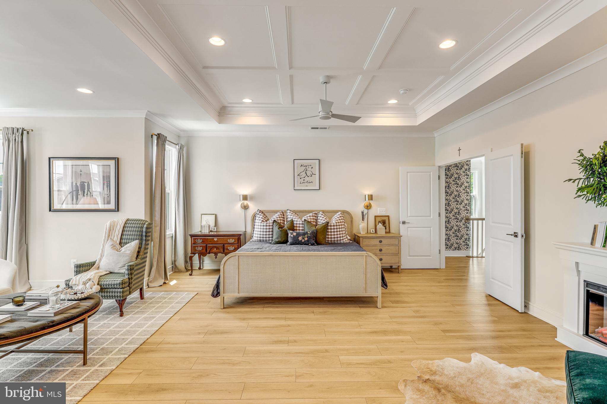 MEADOWBROOK - Residential