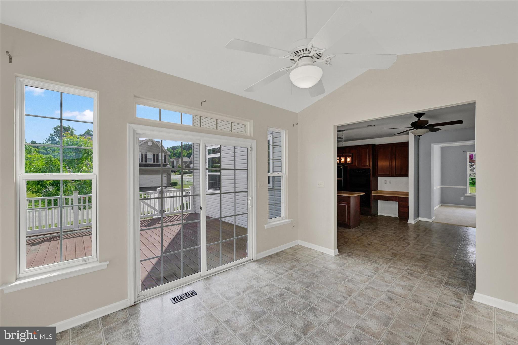 EAST VALLEY OAKS - Residential
