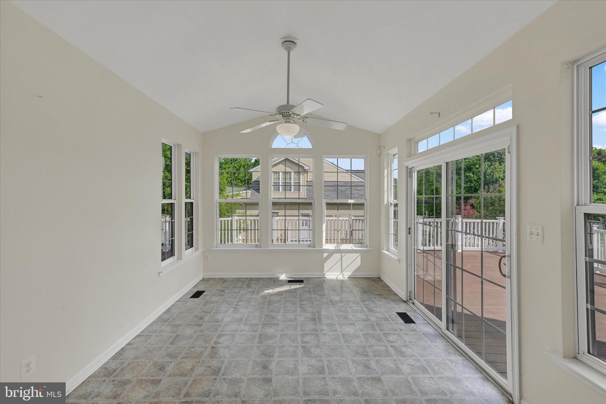 EAST VALLEY OAKS - Residential