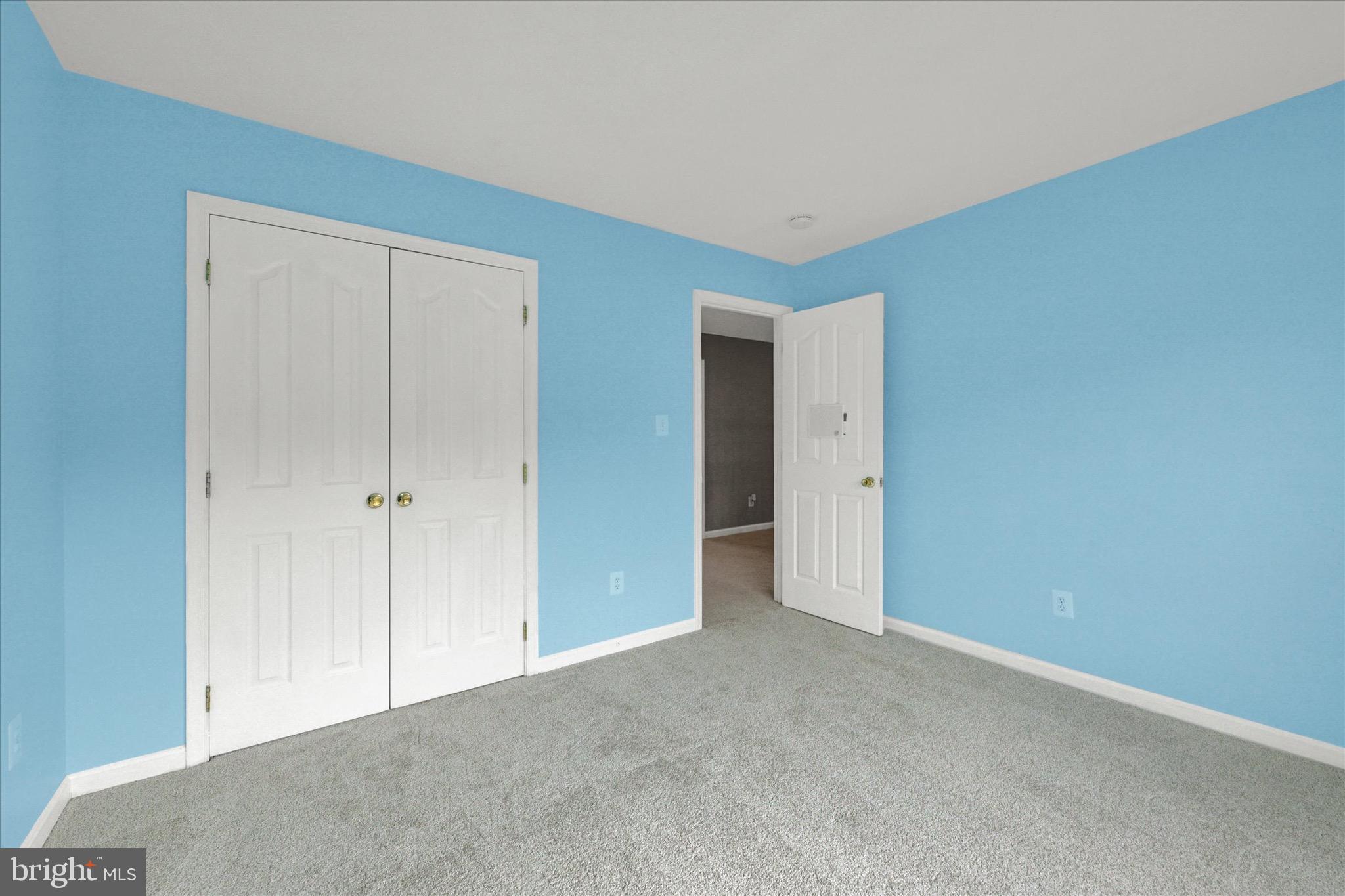 EAST VALLEY OAKS - Residential