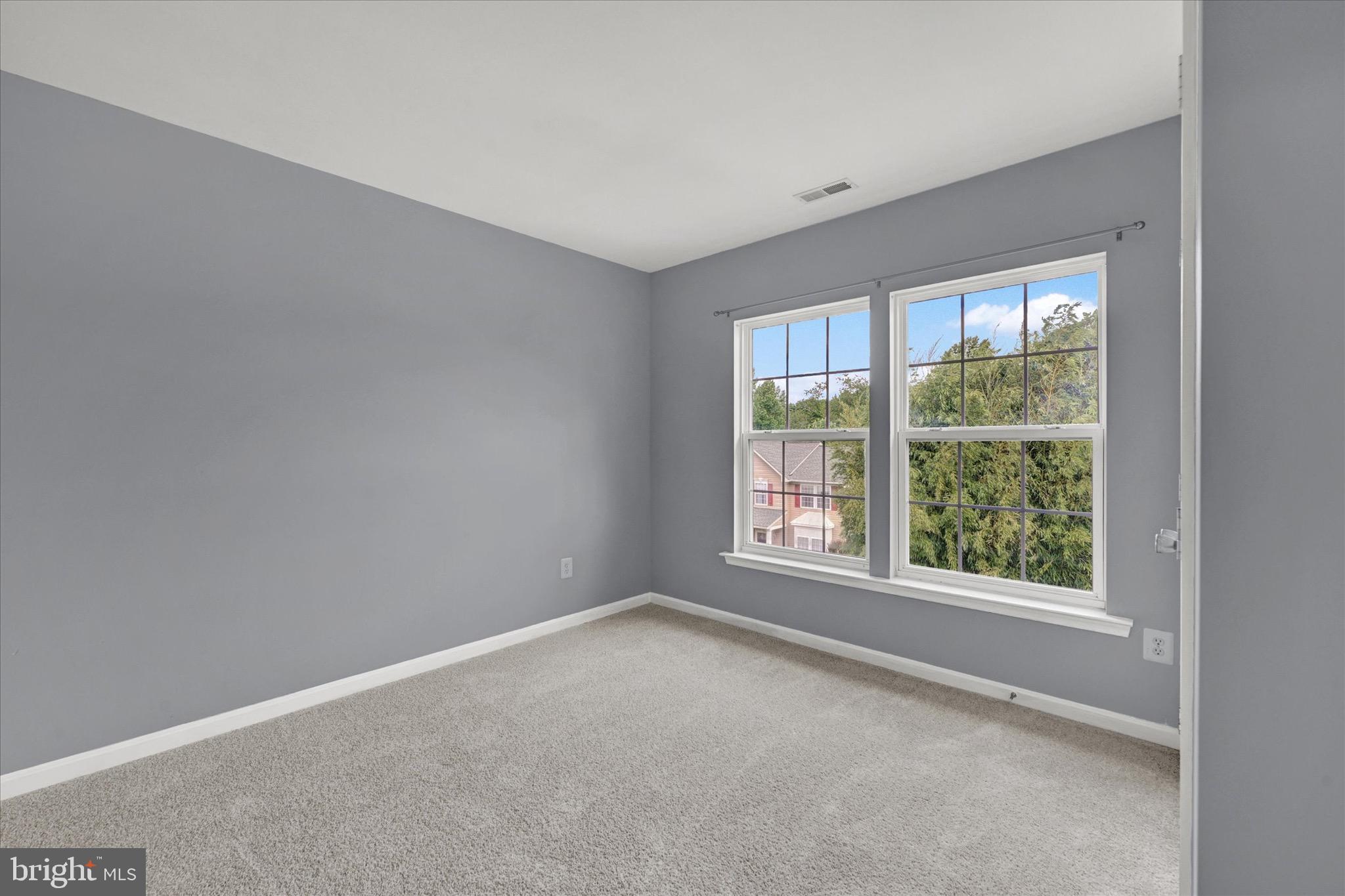 EAST VALLEY OAKS - Residential