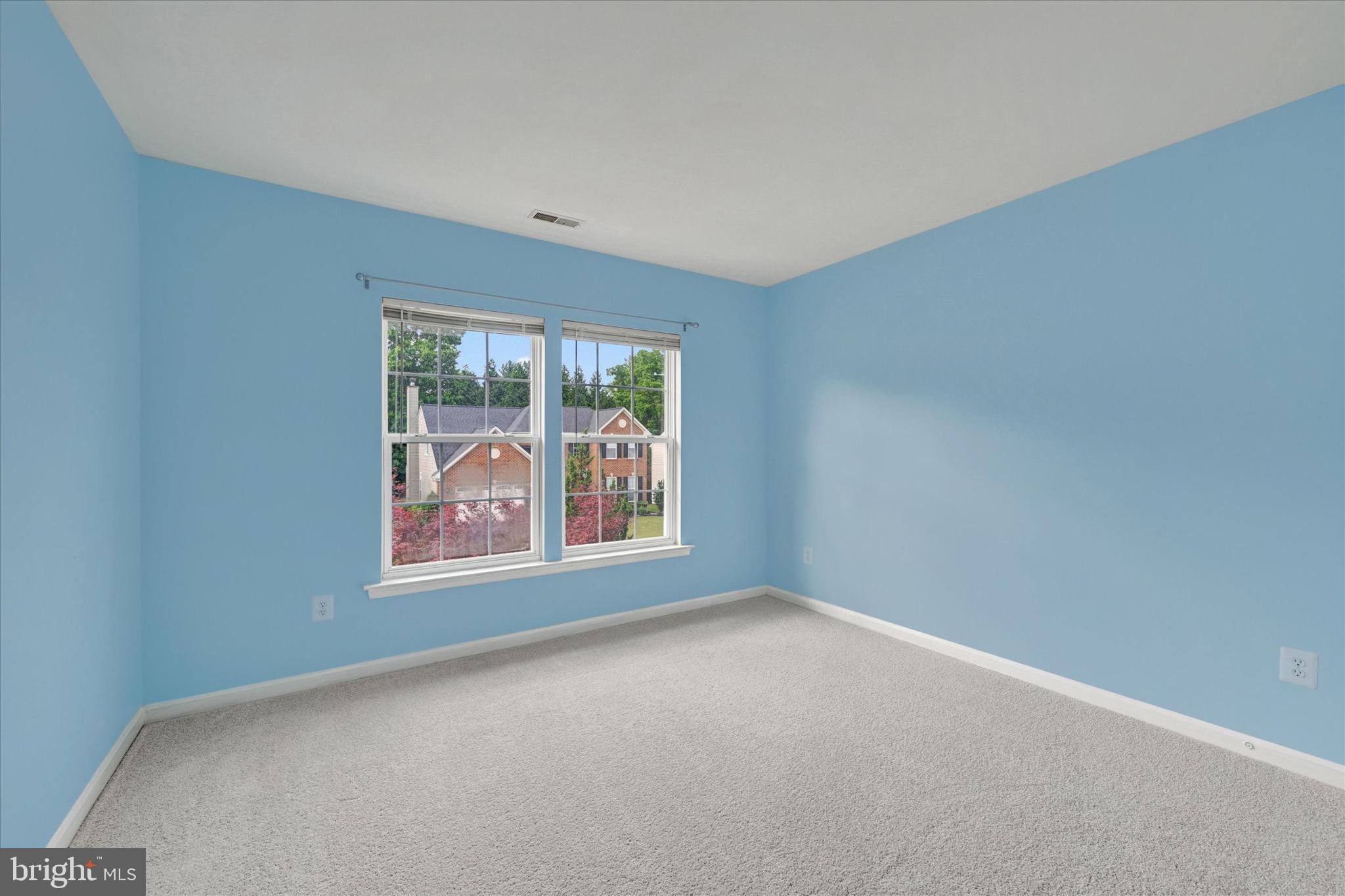 EAST VALLEY OAKS - Residential