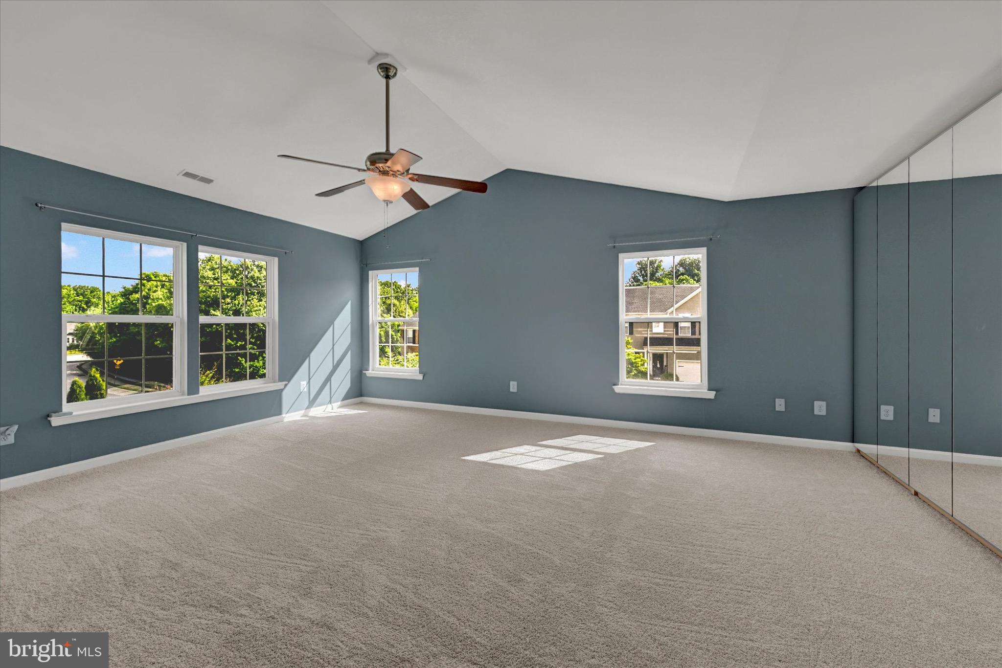 EAST VALLEY OAKS - Residential