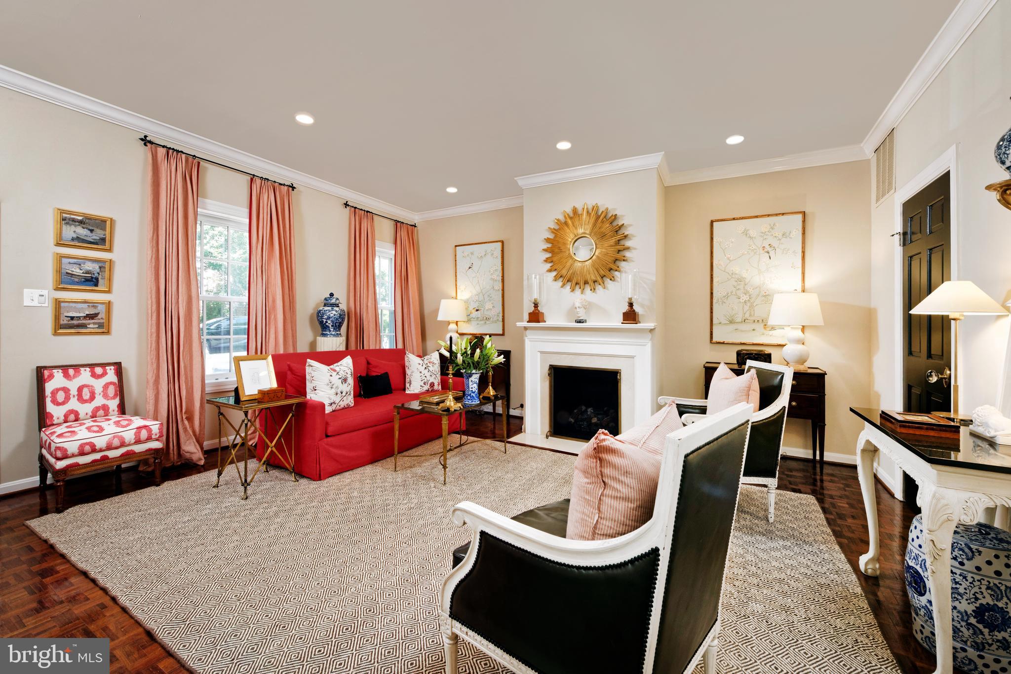 OLD TOWN ALEXANDRIA - Residential