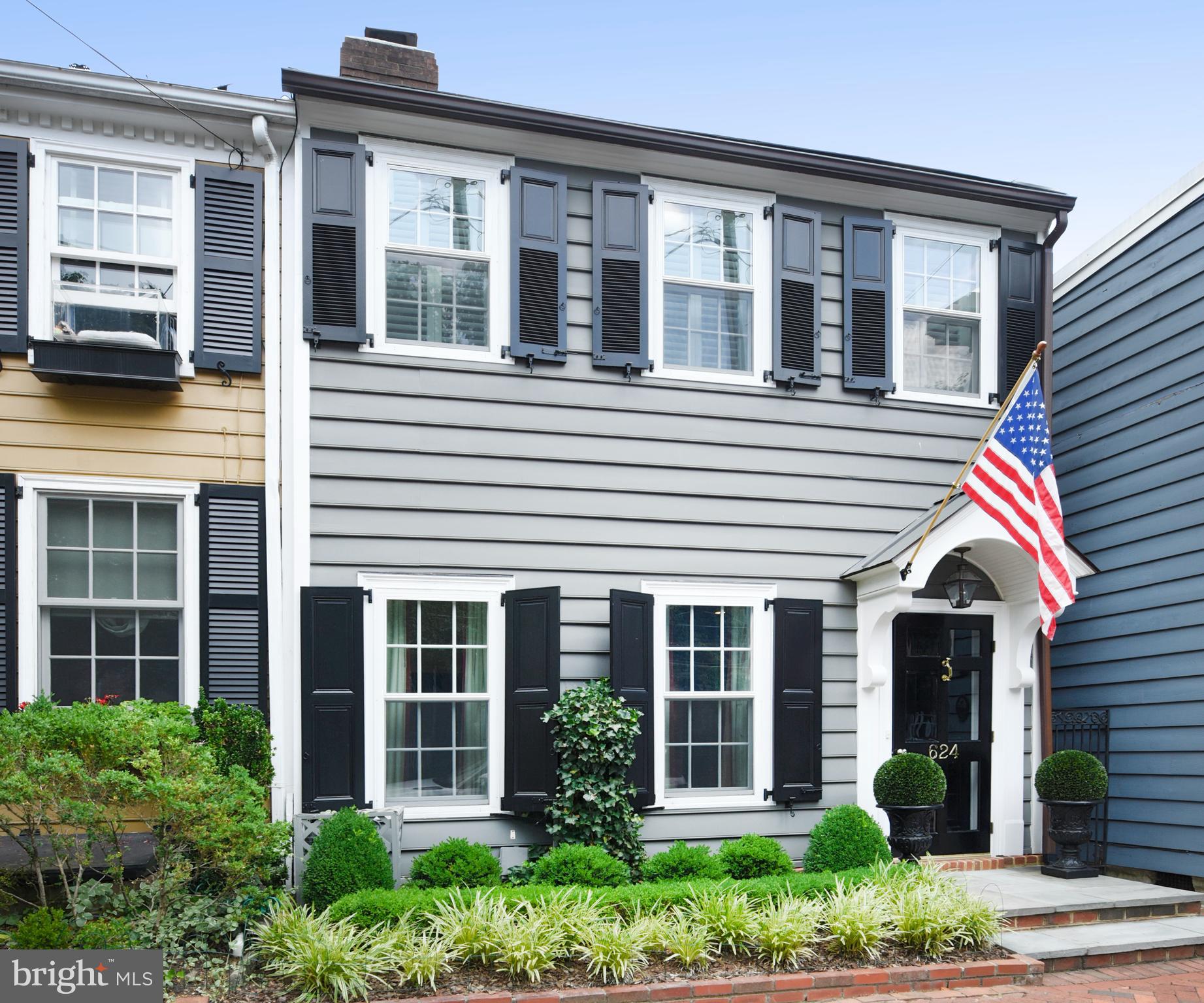 OLD TOWN ALEXANDRIA - Residential