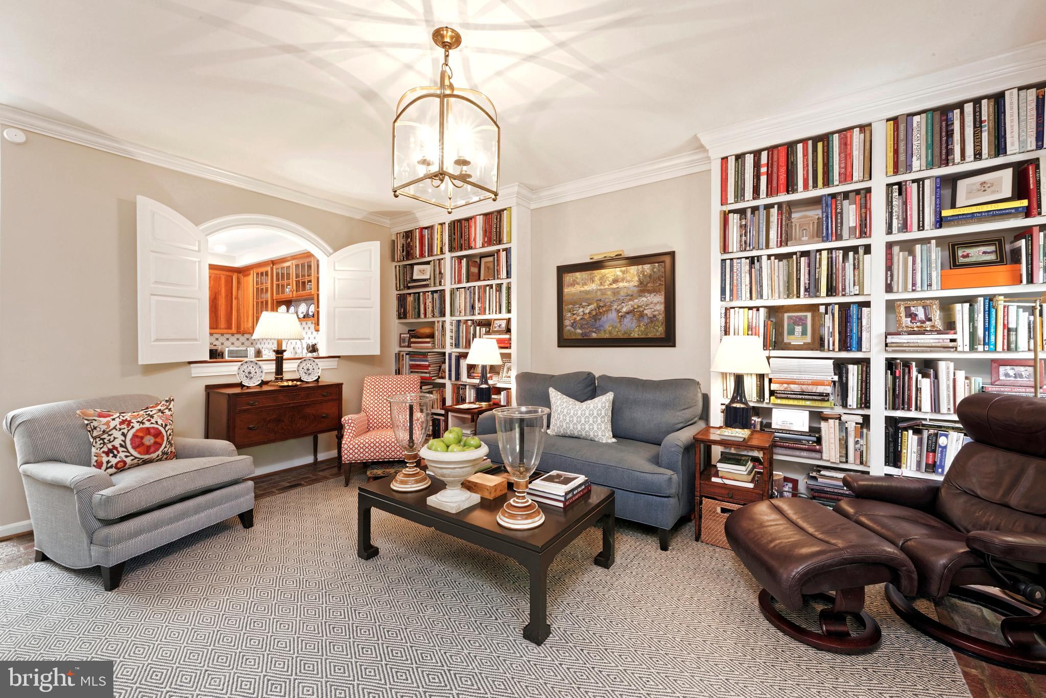 OLD TOWN ALEXANDRIA - Residential