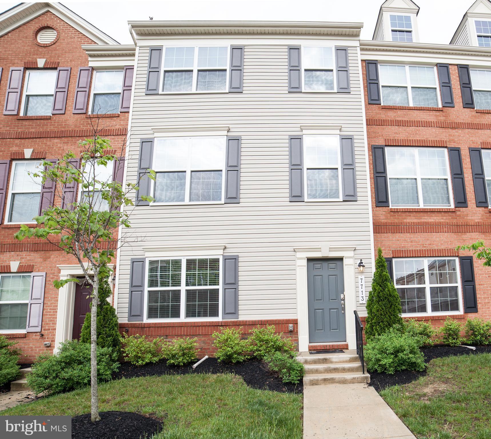 BLUE STREAM - Residential Lease