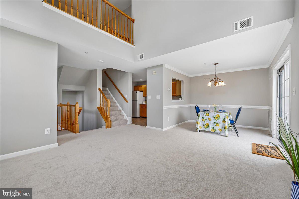 CLOVERLEAF CENTER - Residential
