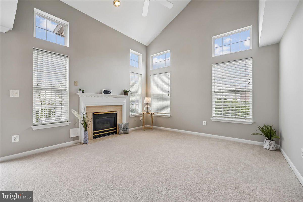 CLOVERLEAF CENTER - Residential