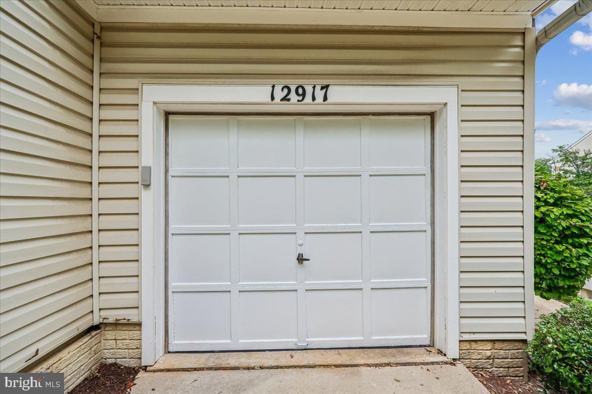 CLOVERLEAF CENTER - Residential