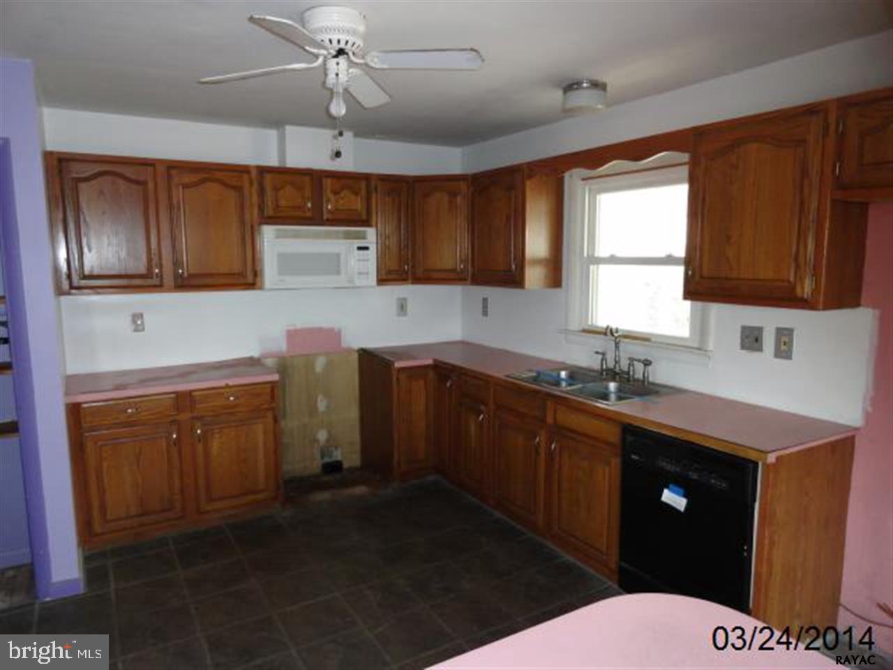 COUNTRY CLUB - Residential