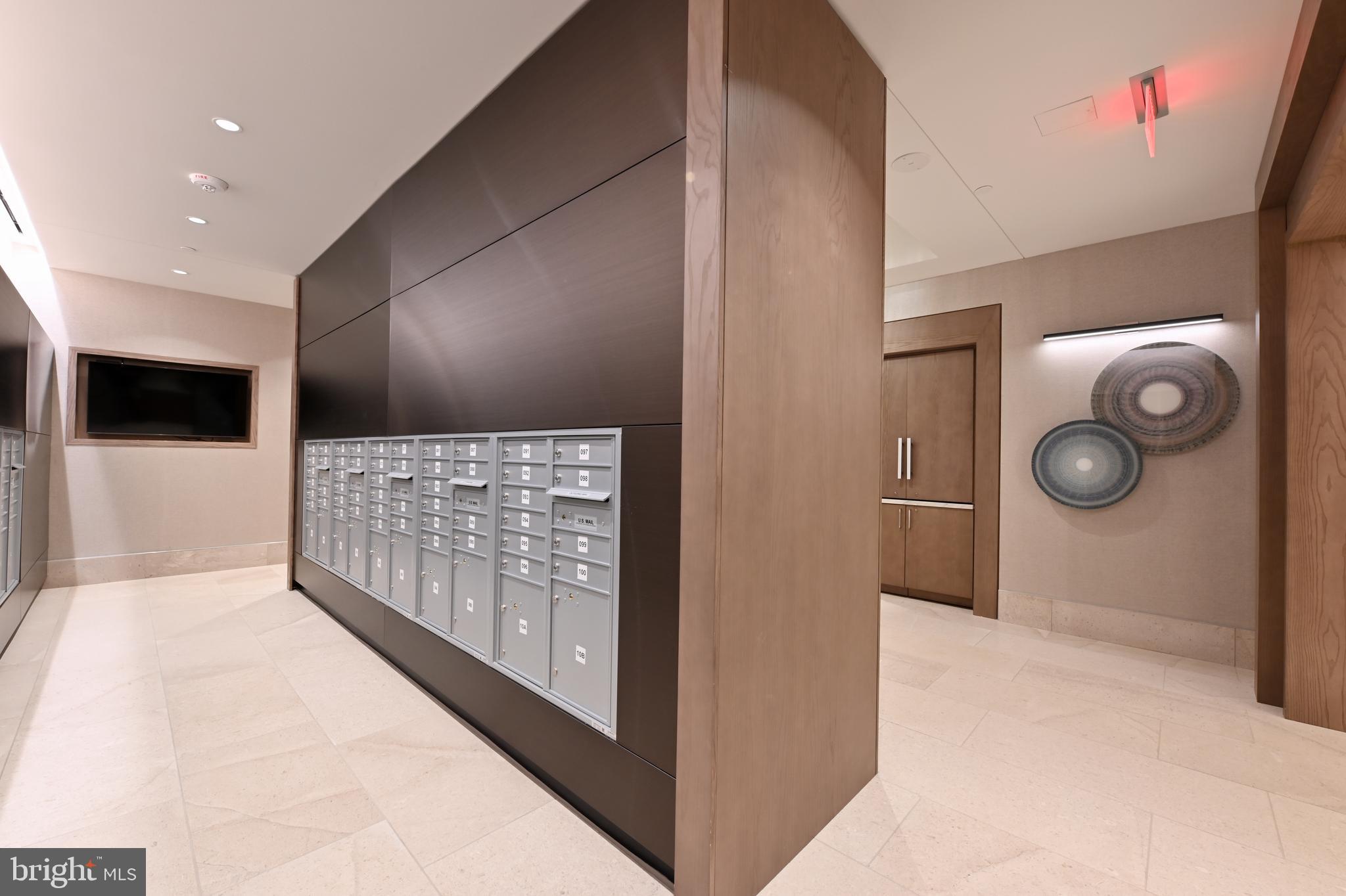 TYSONS CORNER - Residential