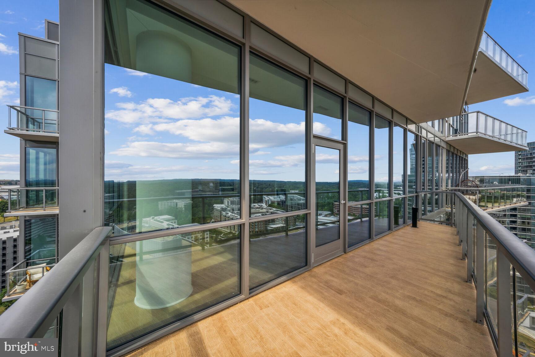TYSONS CORNER - Residential
