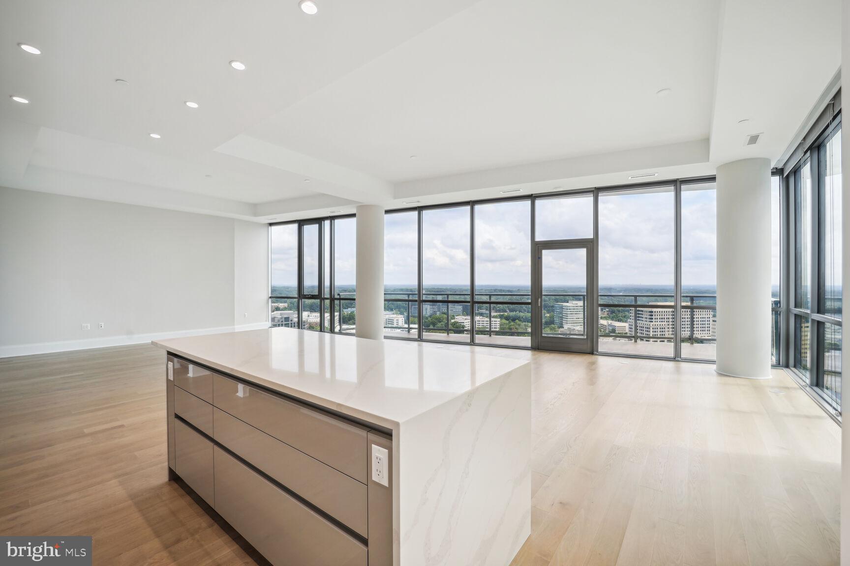 TYSONS CORNER - Residential