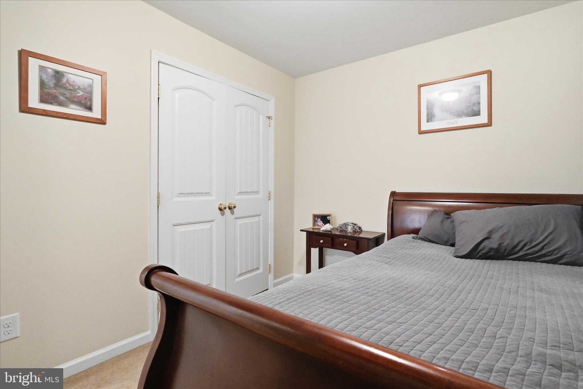 CRESTFIELD - Residential