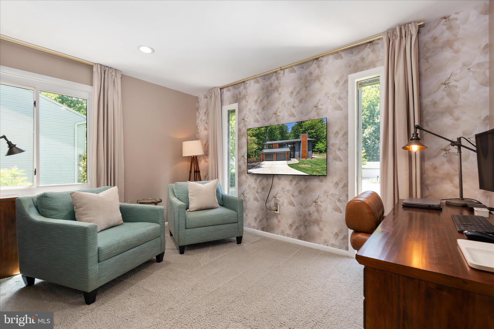 RESTON - Residential