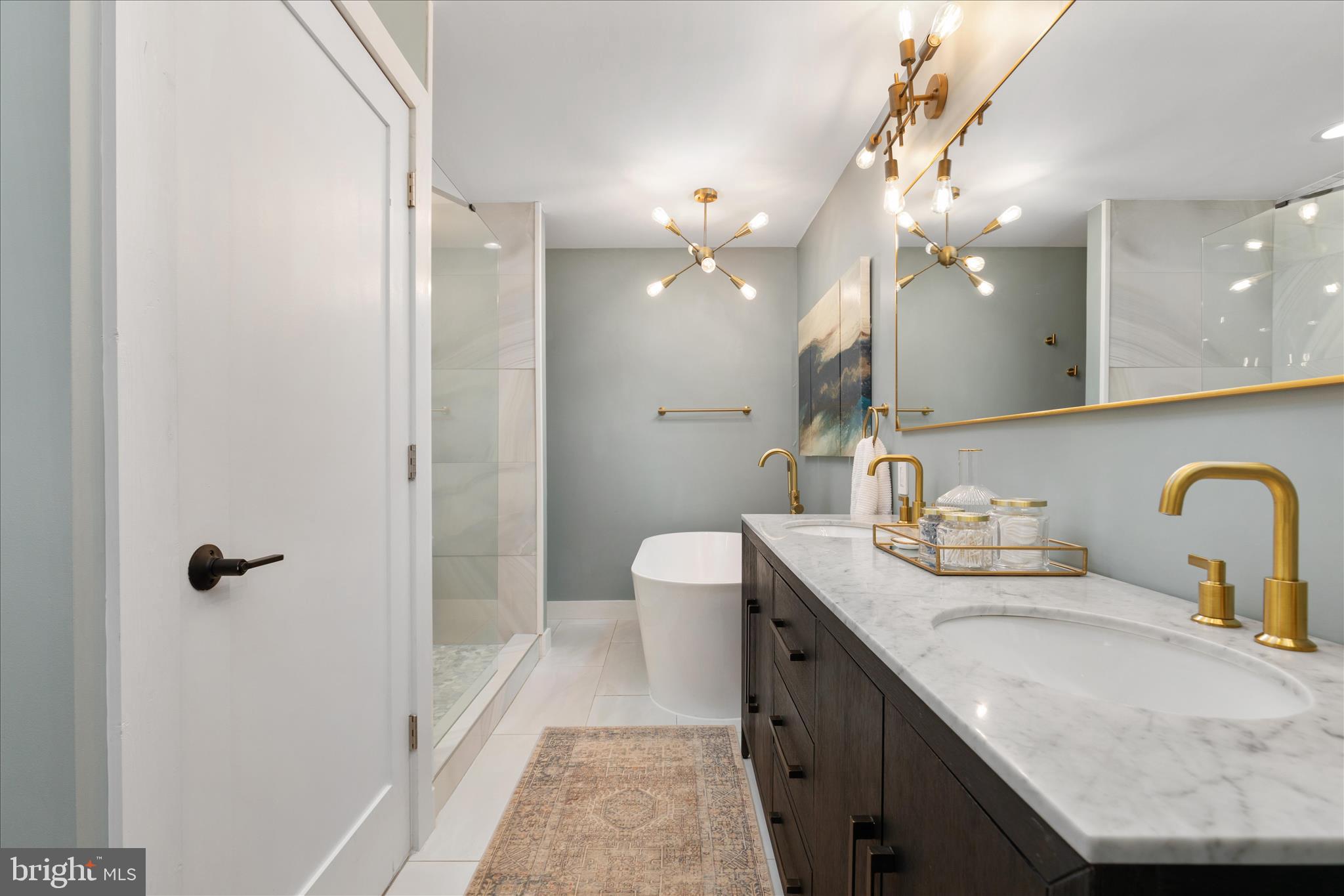 RESTON - Residential