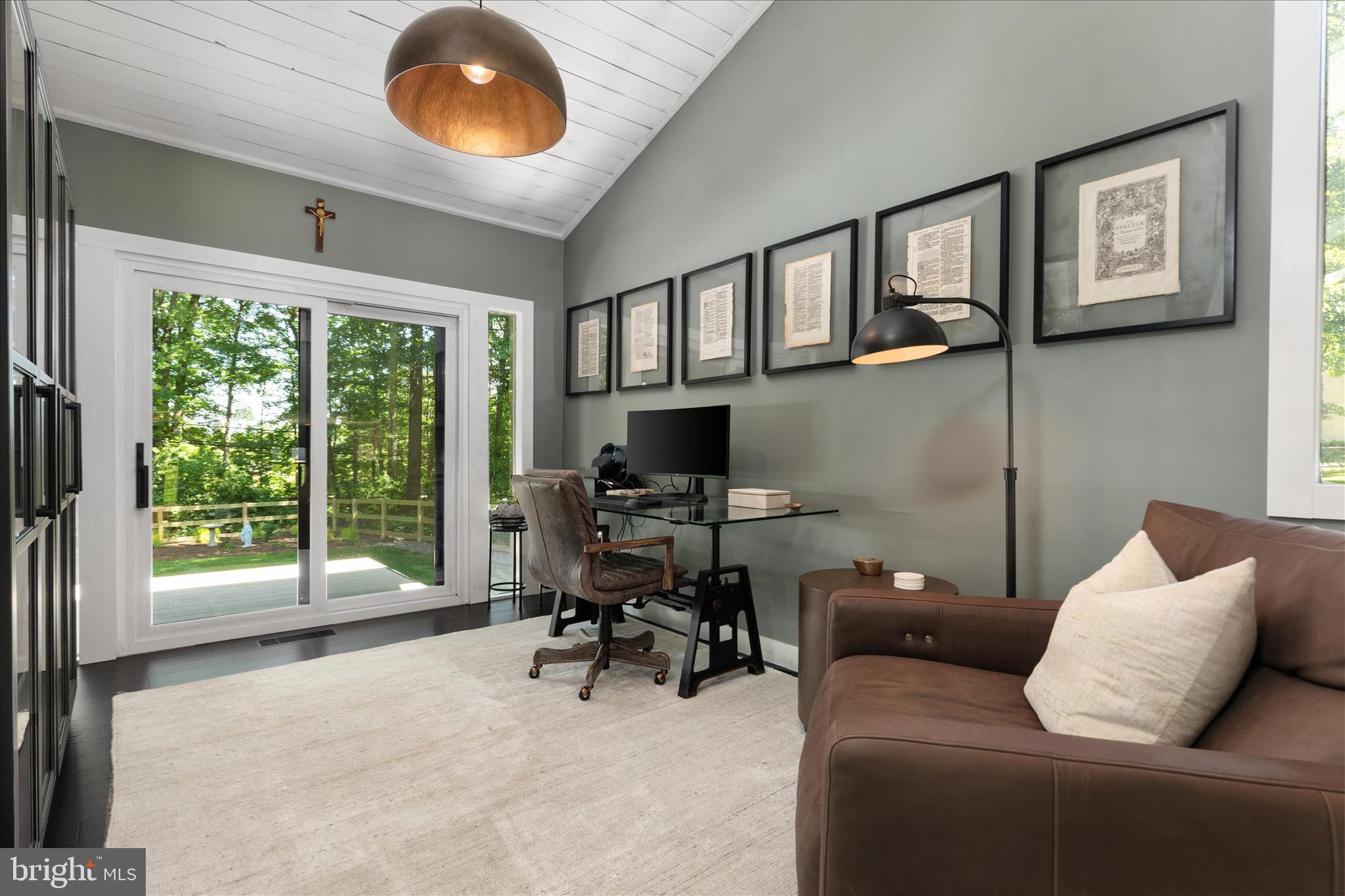 RESTON - Residential