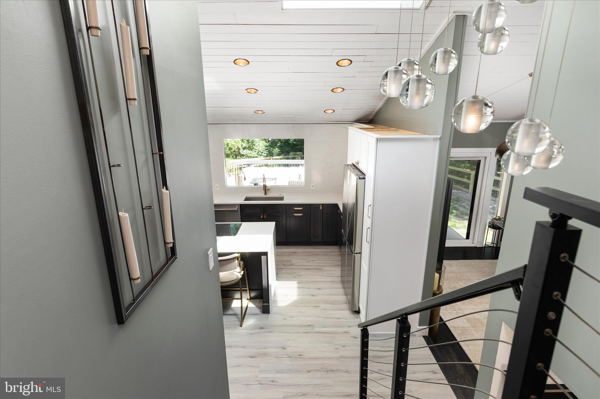 RESTON - Residential