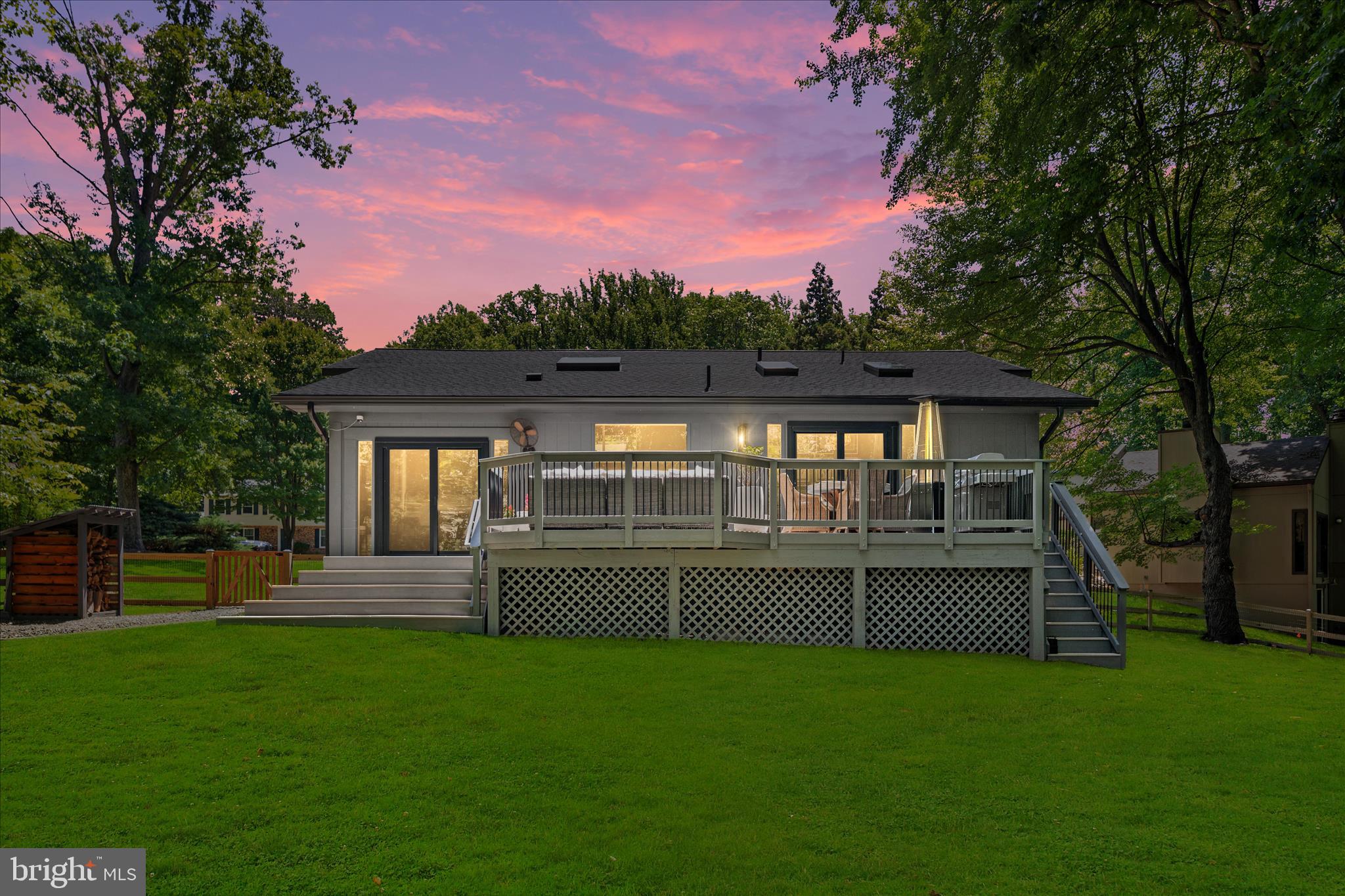 RESTON - Residential