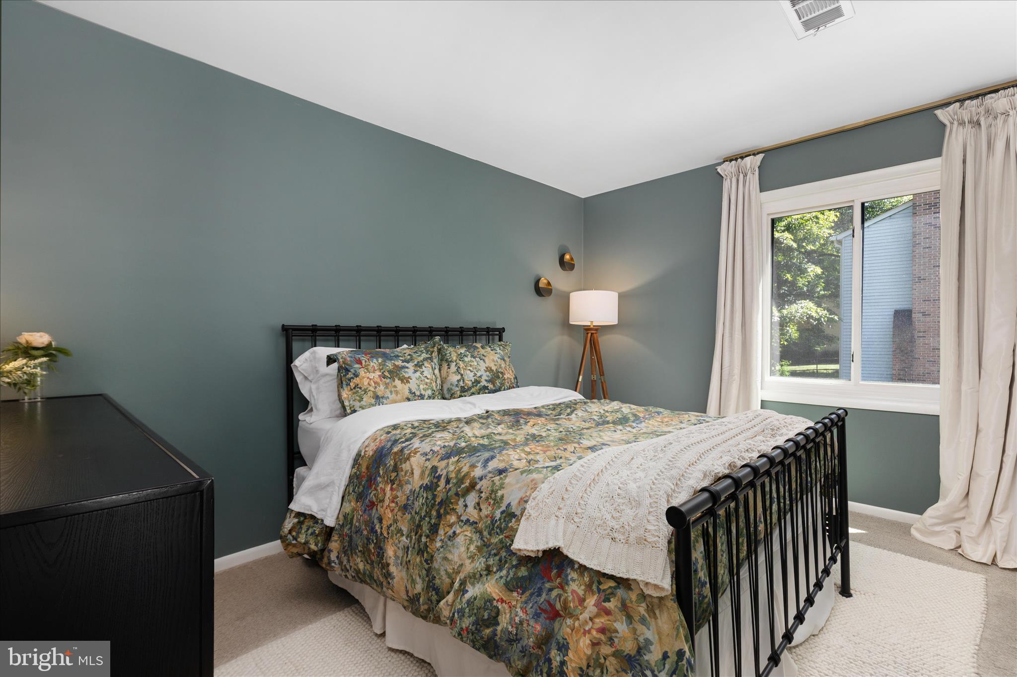 RESTON - Residential