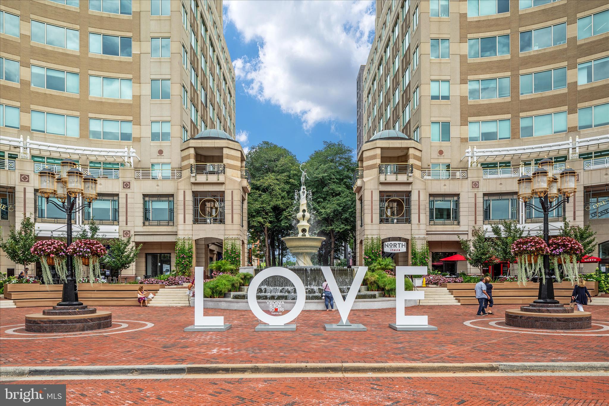 RESTON - Residential