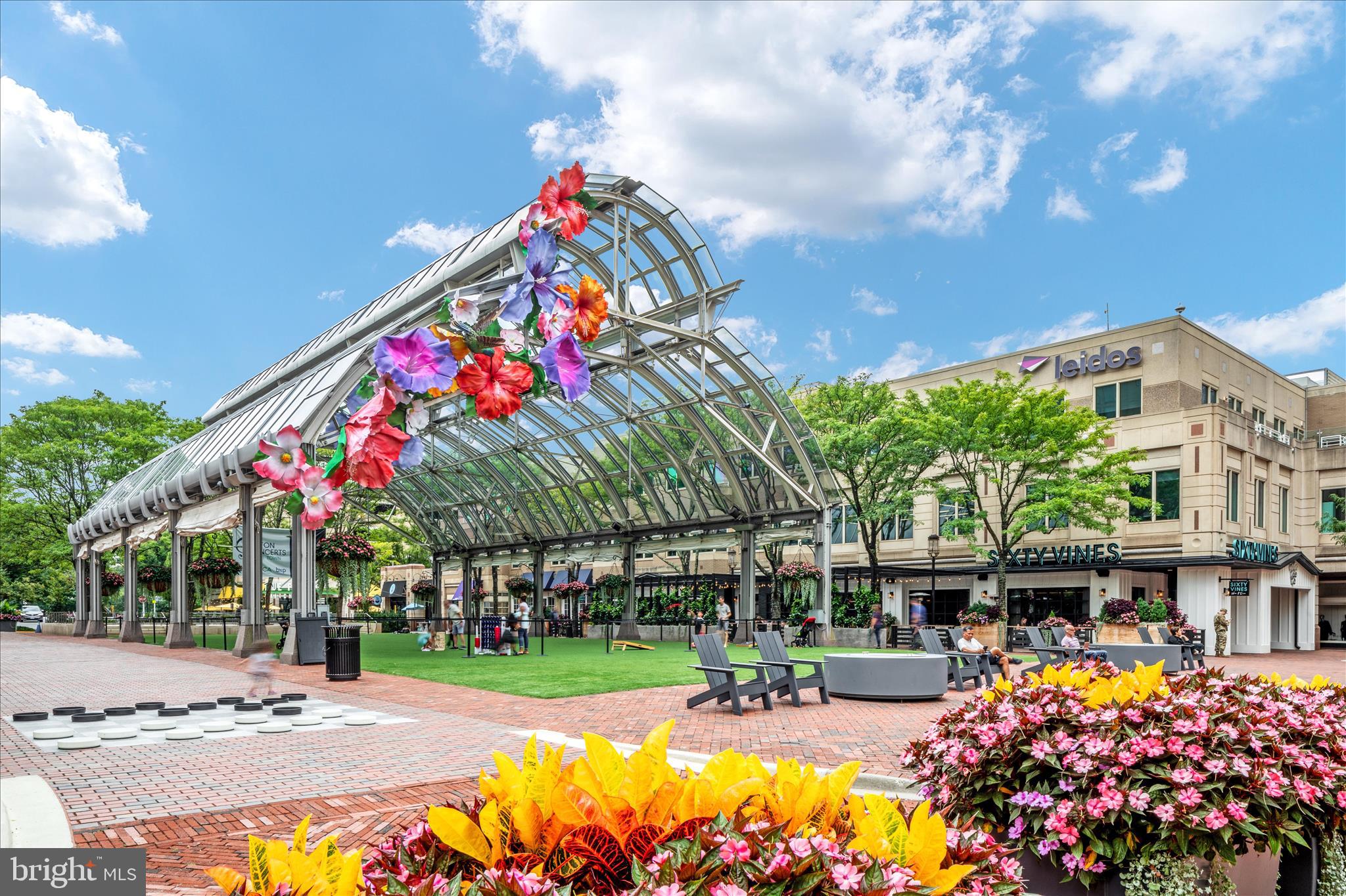RESTON - Residential