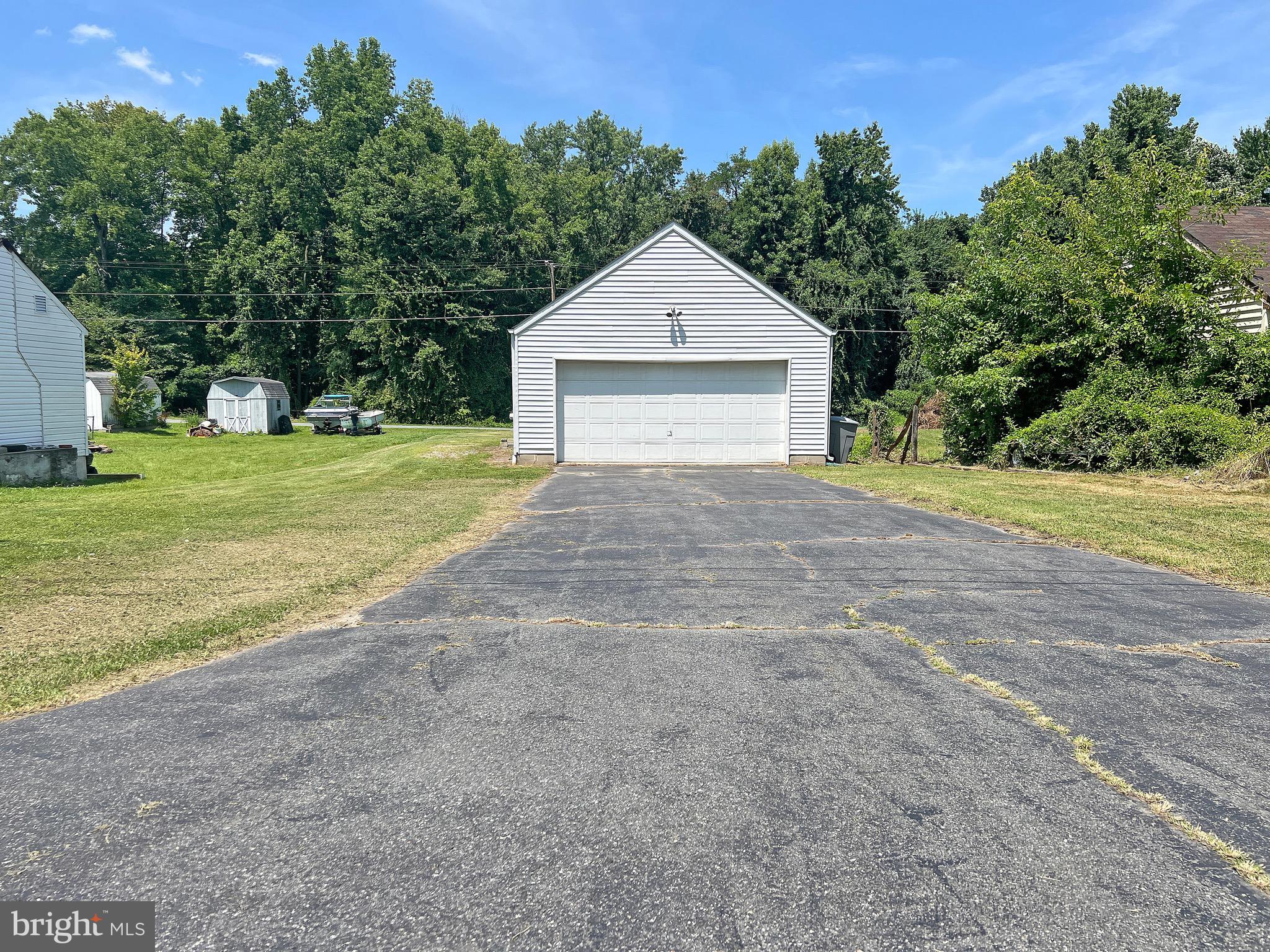 HACKS POINT - Residential