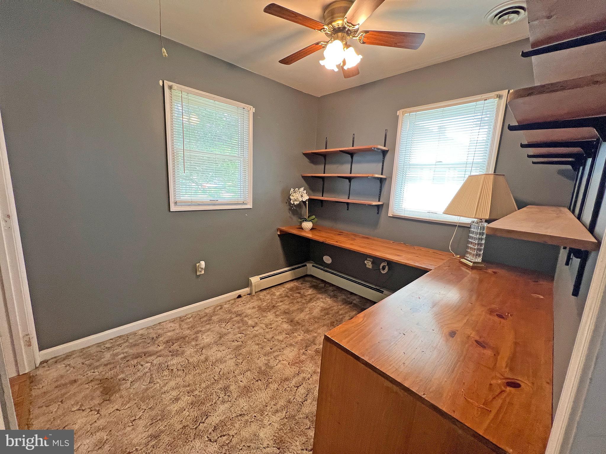 HACKS POINT - Residential