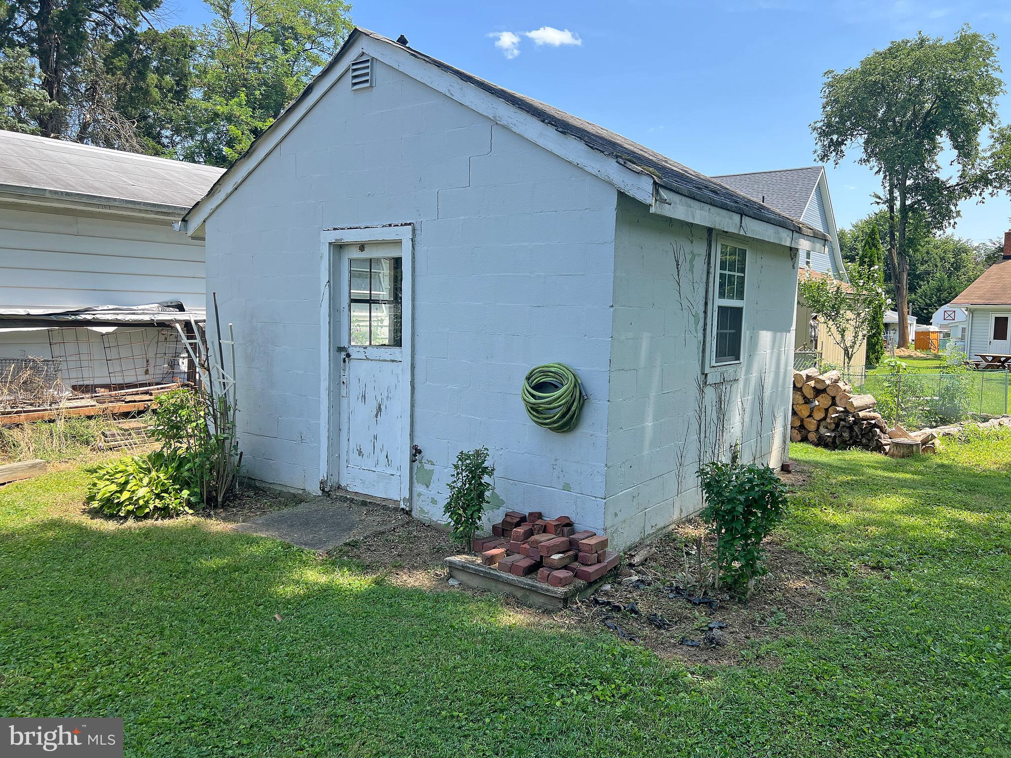HACKS POINT - Residential