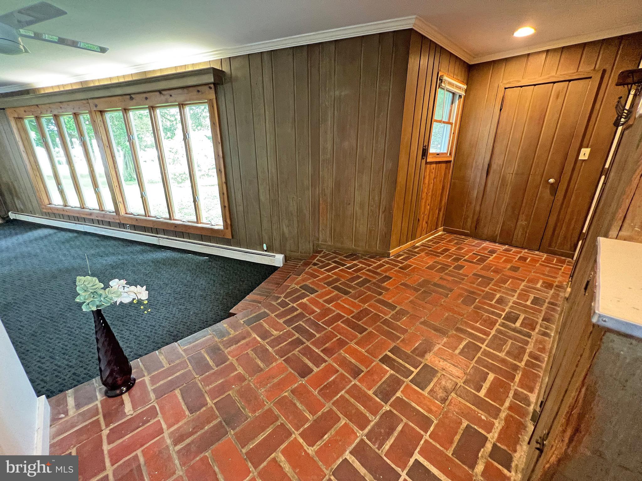 HACKS POINT - Residential
