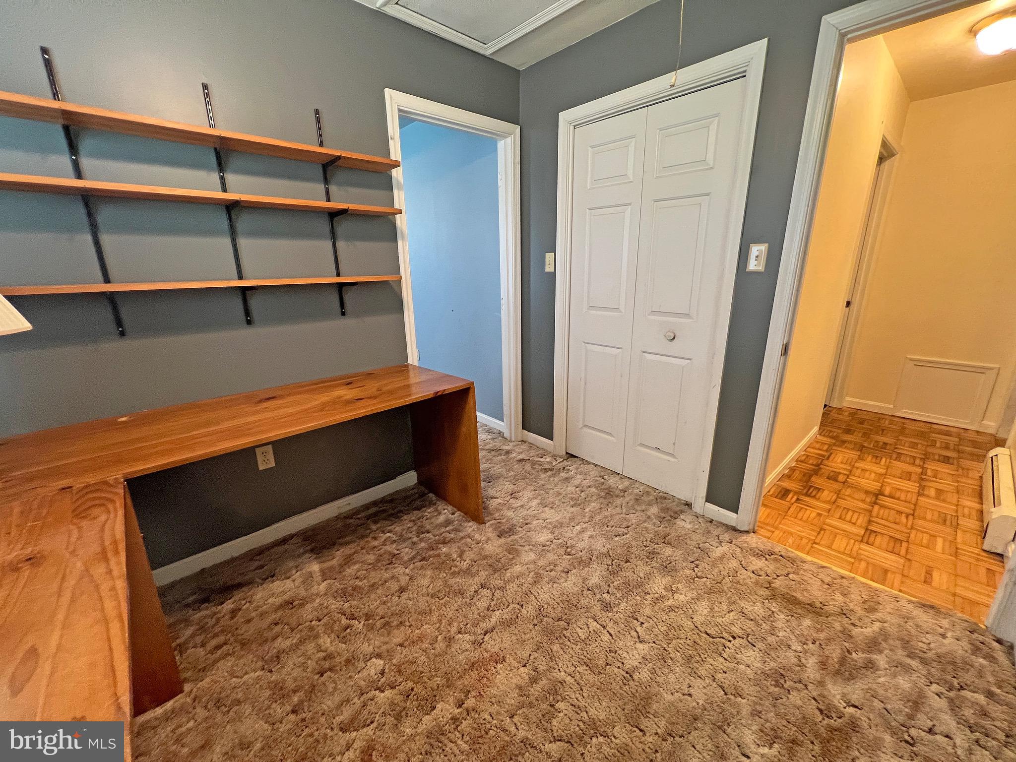 HACKS POINT - Residential