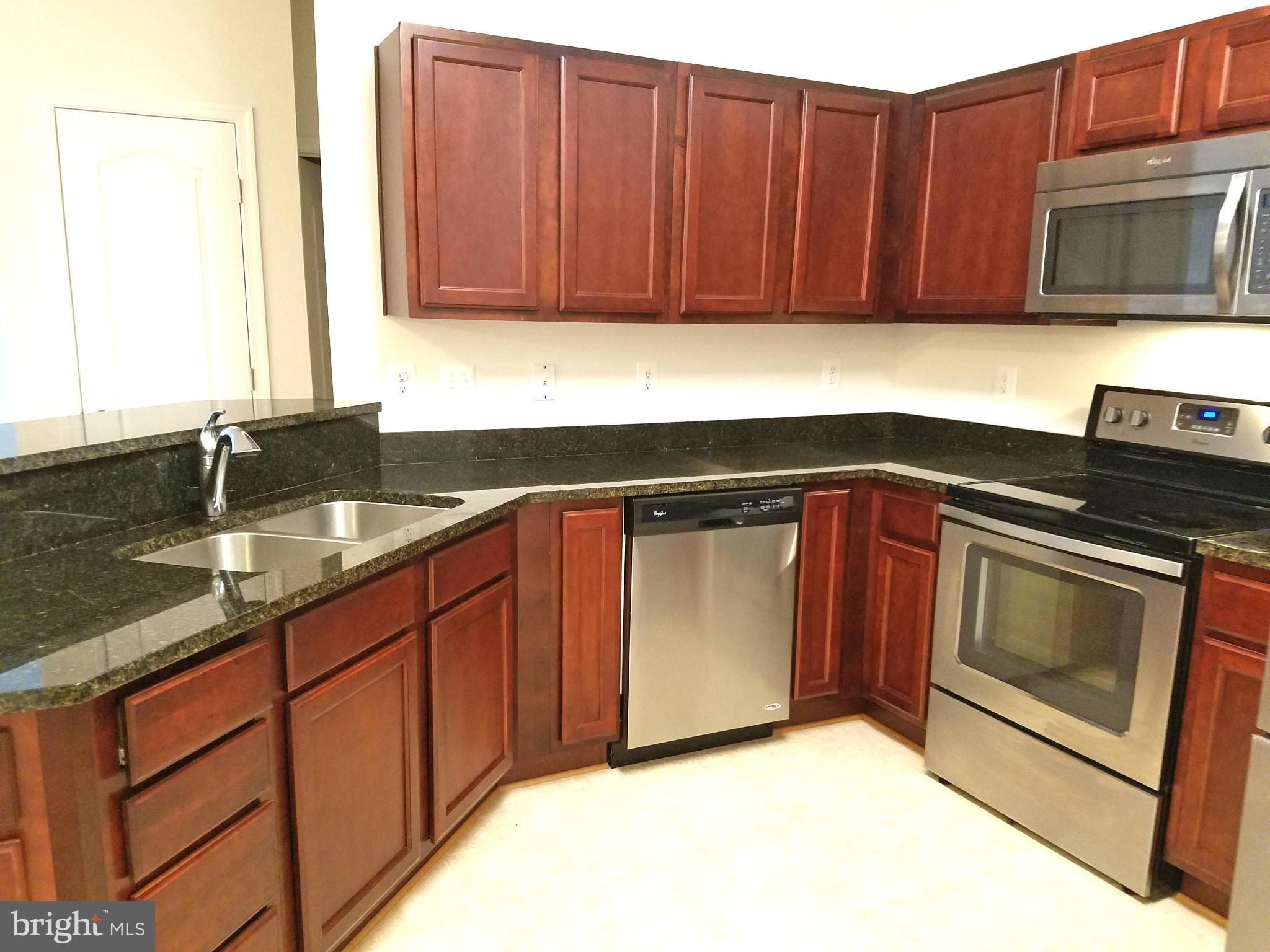 RESIDENCES AT WILDEWOOD - Residential Lease