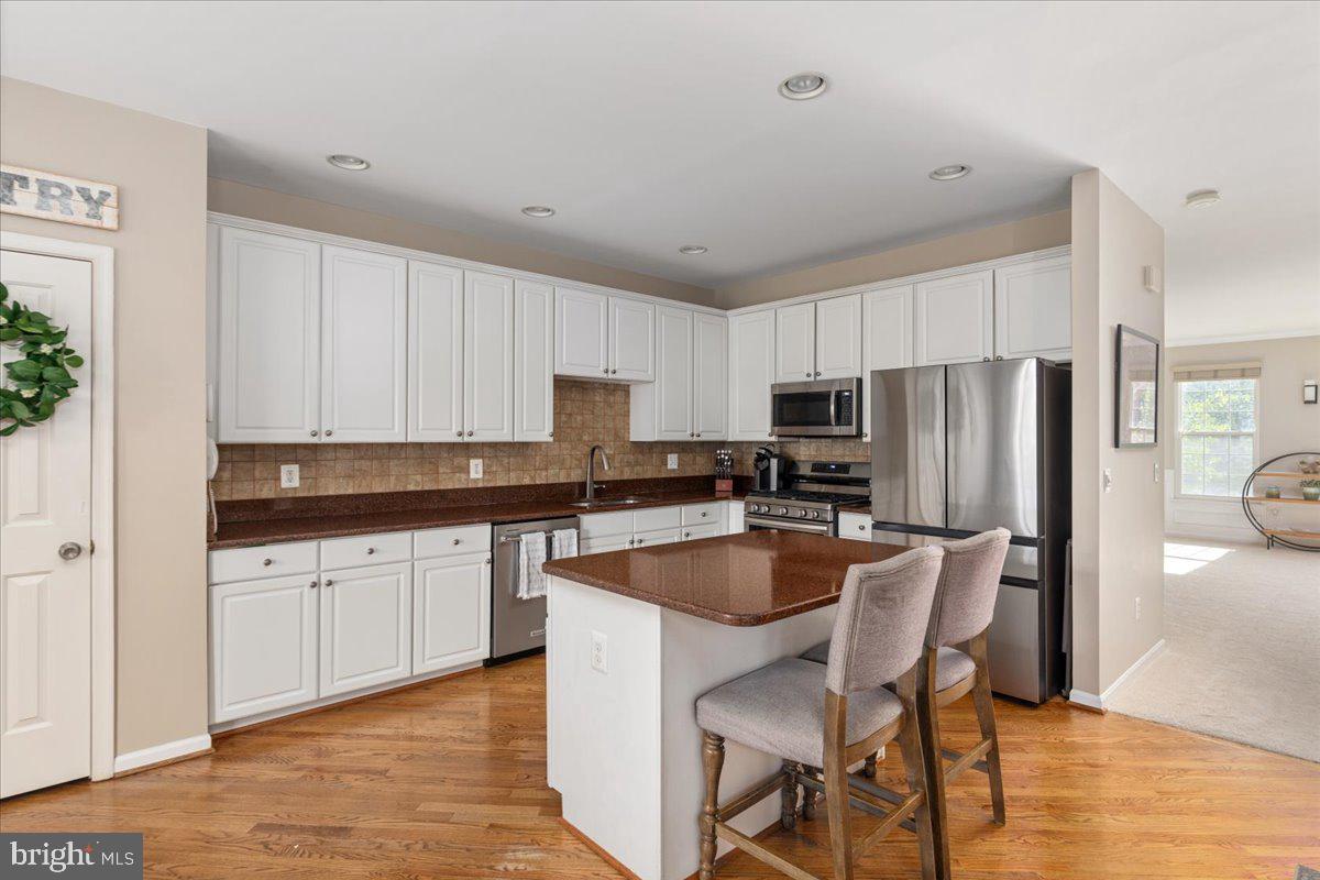GREAT FALLS CHASE - Residential