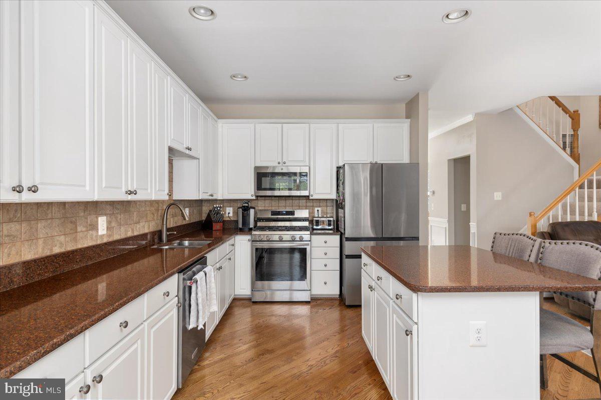 GREAT FALLS CHASE - Residential