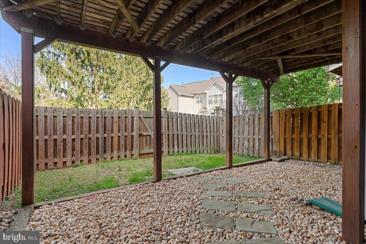 GREAT FALLS CHASE - Residential