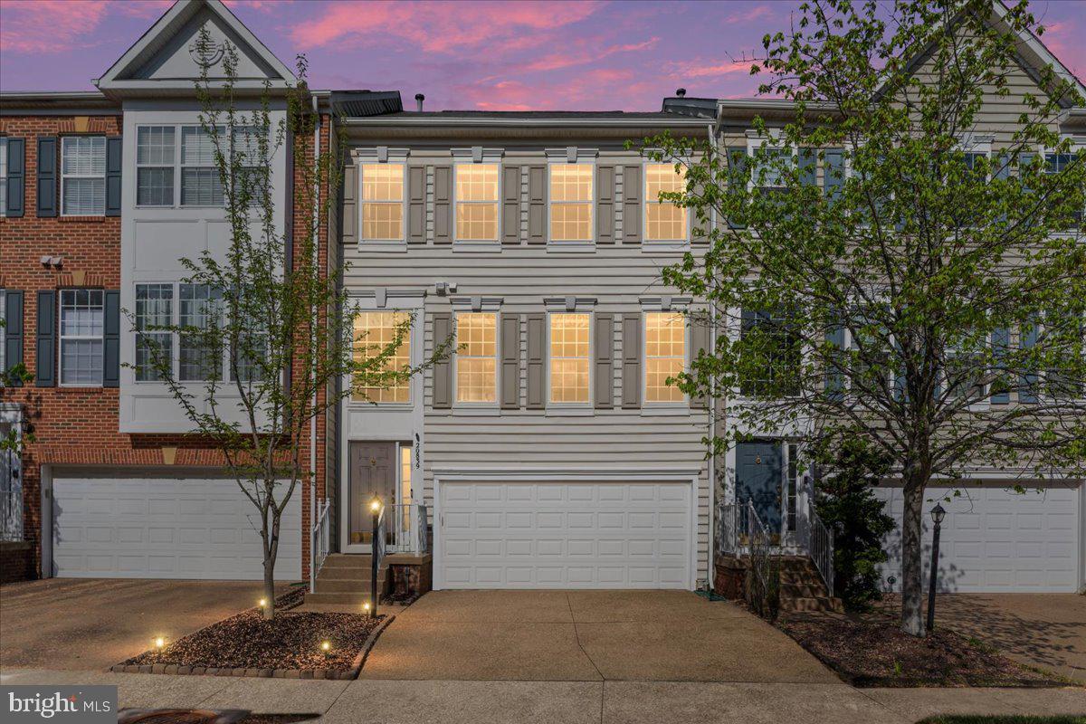 GREAT FALLS CHASE - Residential