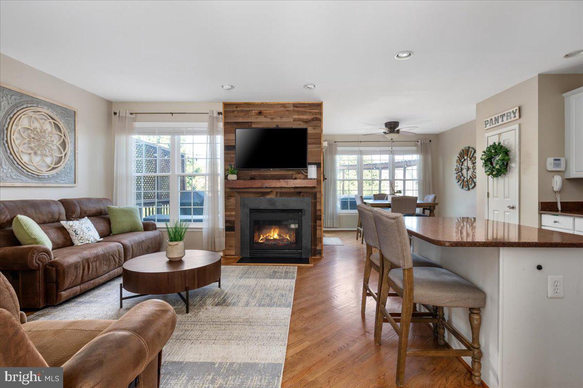 GREAT FALLS CHASE - Residential