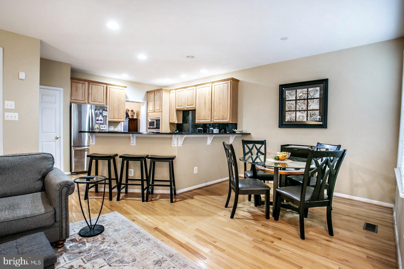 RIVERCREST - Residential