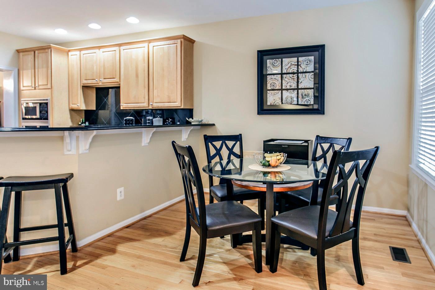 RIVERCREST - Residential