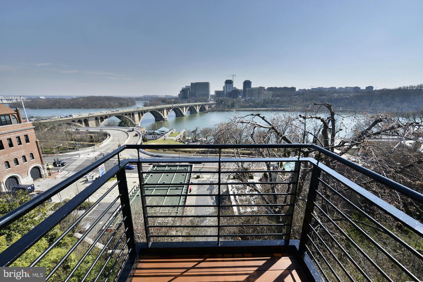 GEORGETOWN - Residential