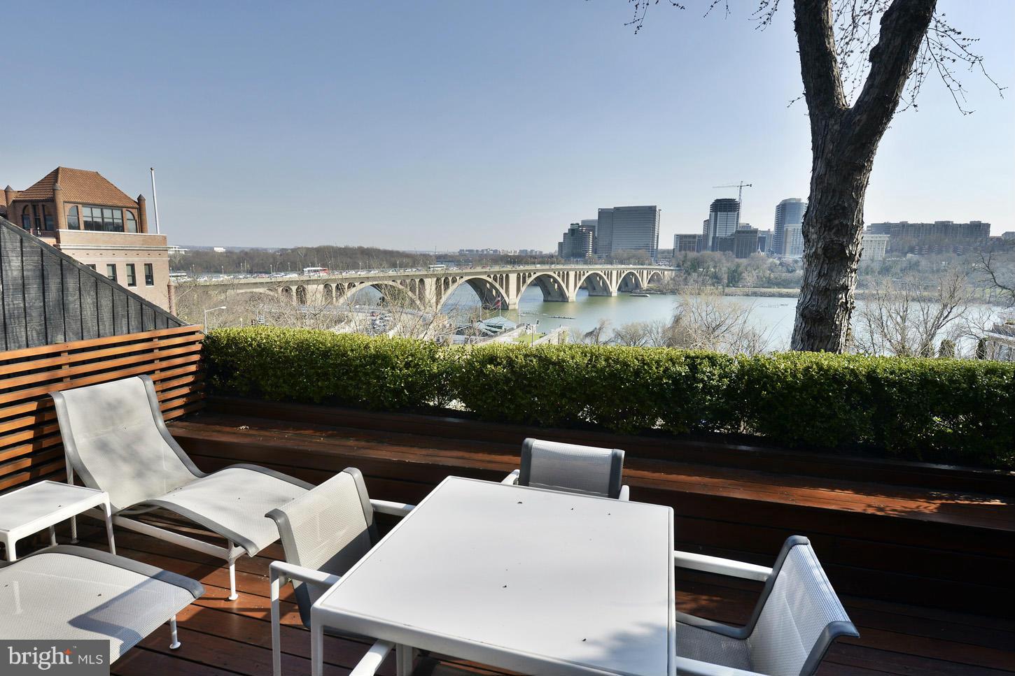 GEORGETOWN - Residential