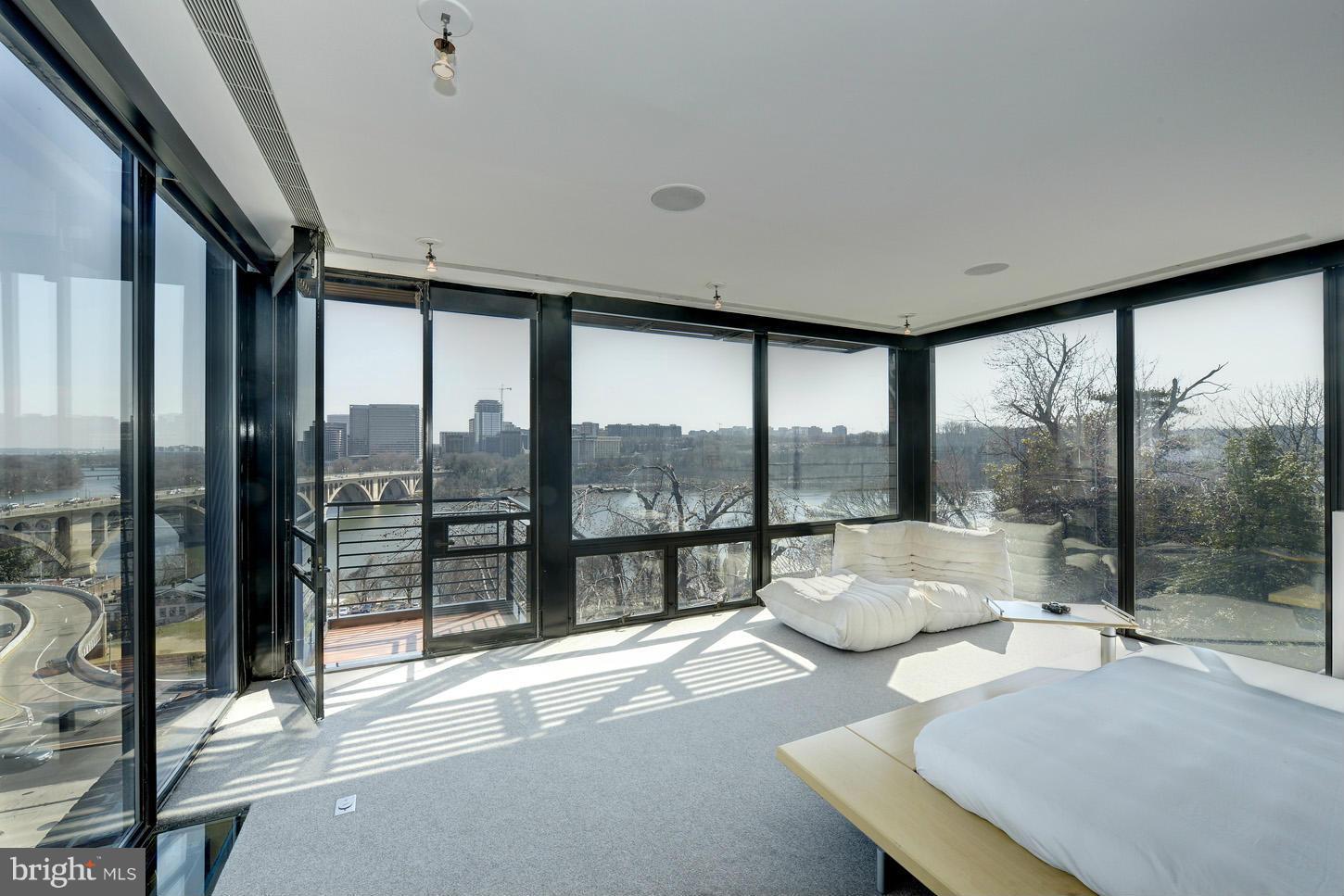 GEORGETOWN - Residential
