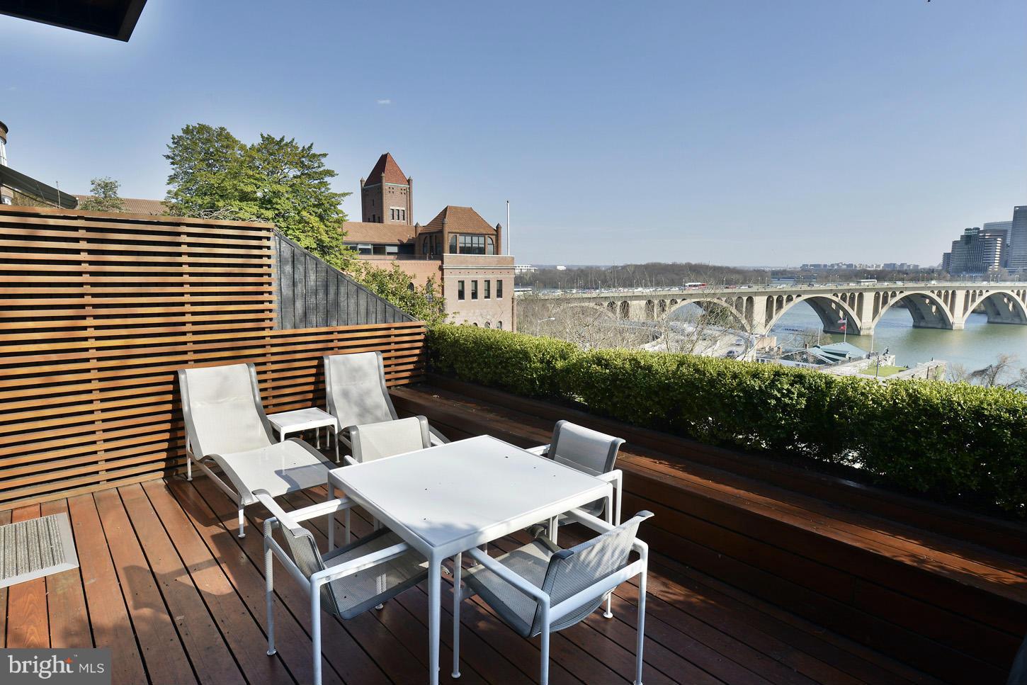 GEORGETOWN - Residential