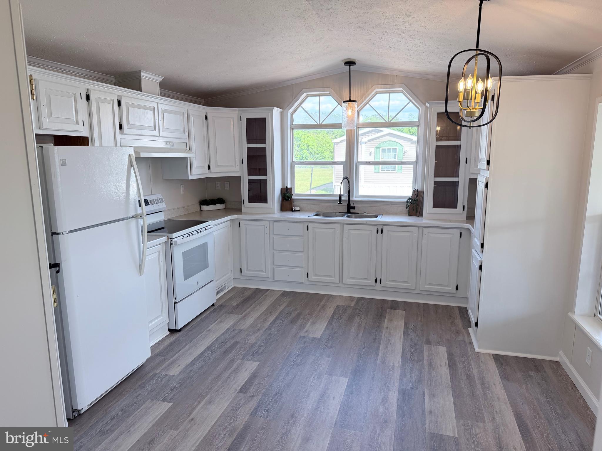 HARMONY ESTATES - Residential