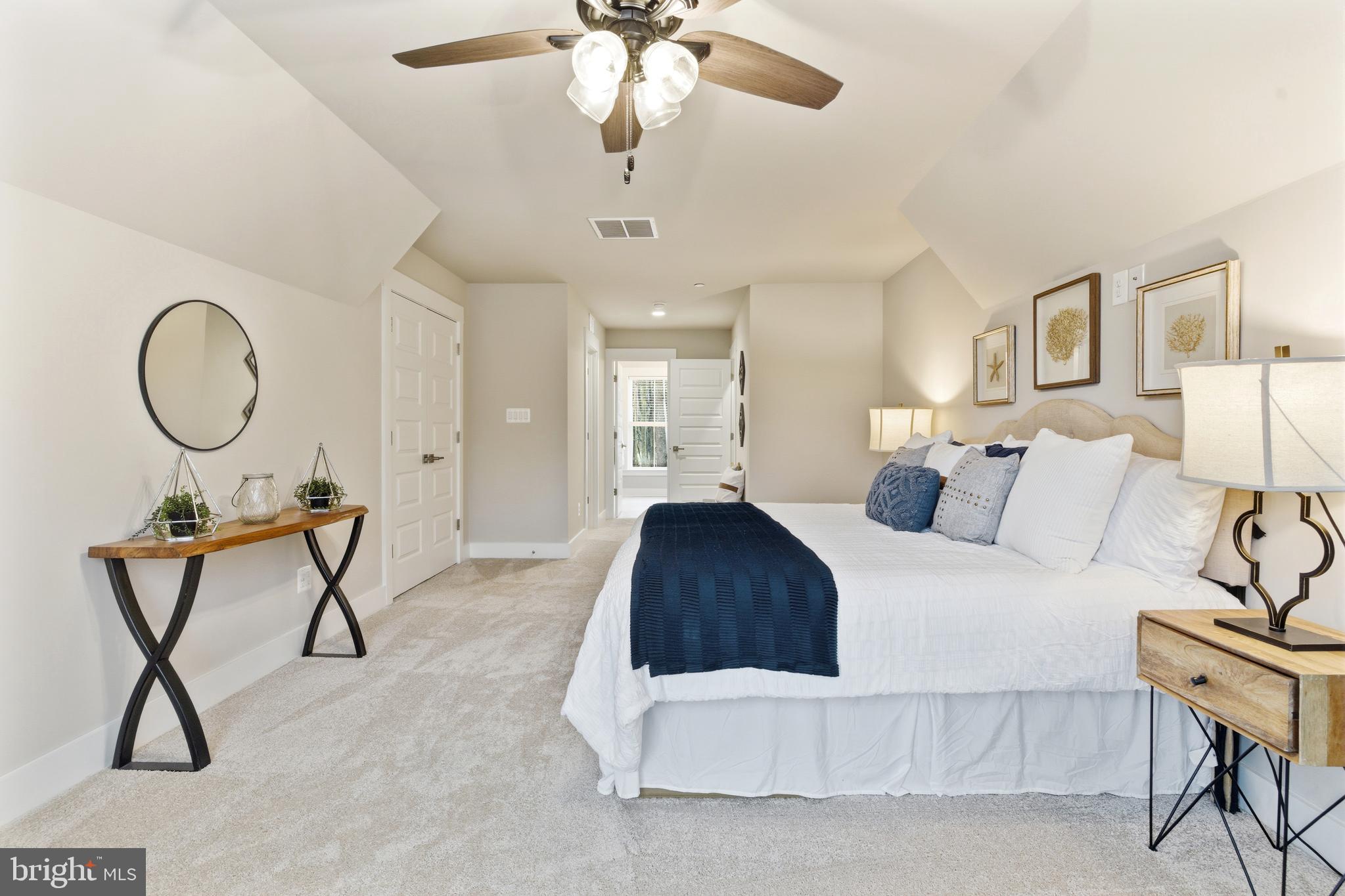 WATERS EDGE - Residential